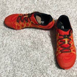 Merrell trail glove 4 saffron never worn